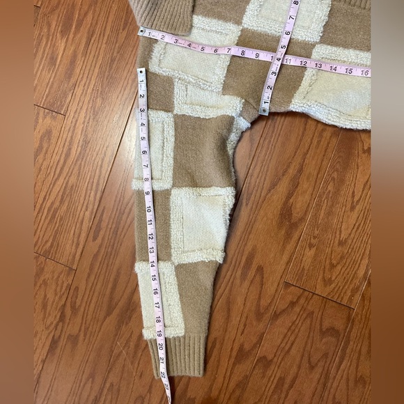 Lush Checkered  Cardigan Cream Camel Size Small New With Tags - Picture 10 of 10